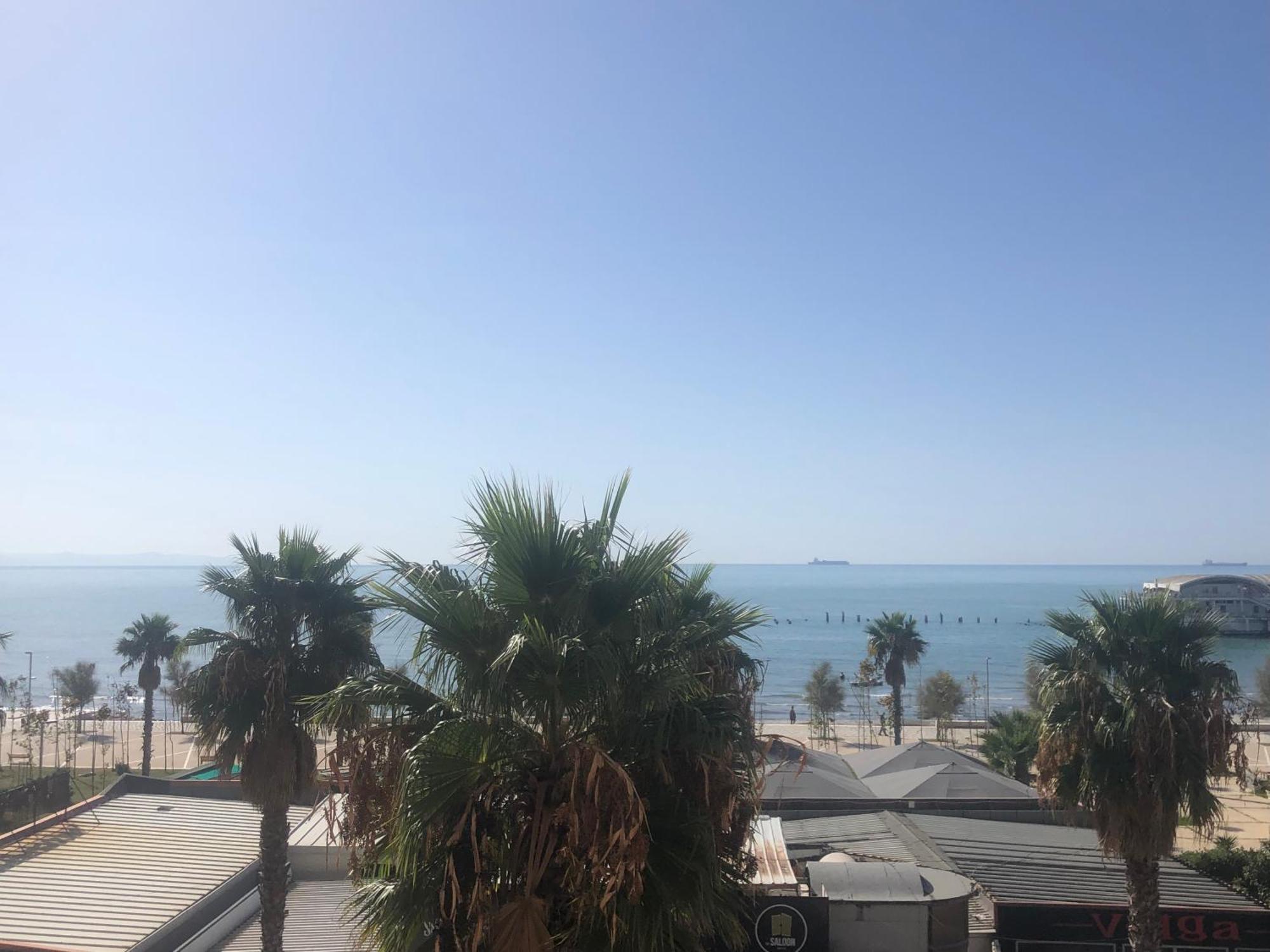 Vollga Four Seasons Apartment Durrës Zewnętrze zdjęcie